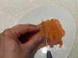 salmone, stracciatella e pistacchi