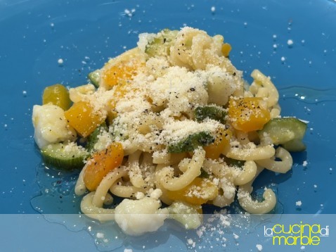 pasta con zucca, zucchine e cavolfiore pasta con zucca, zucchine e cavolfiore